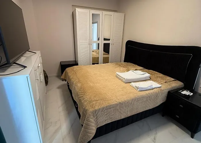 Luxurious 3 Bedroom House Close To The Vrasná