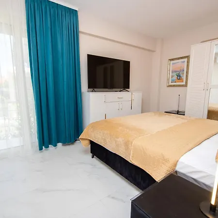 Veranda White * Vrasná